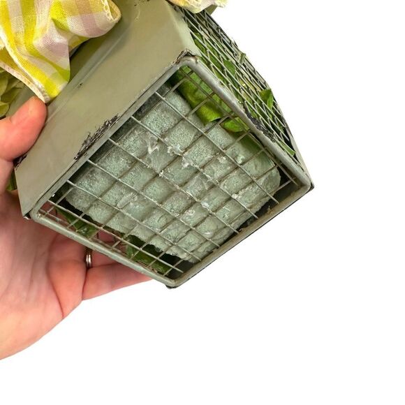 Handmade Spring Silk Flower Arrangement 109 READ DESCRIPTION - Picture 6 of 9